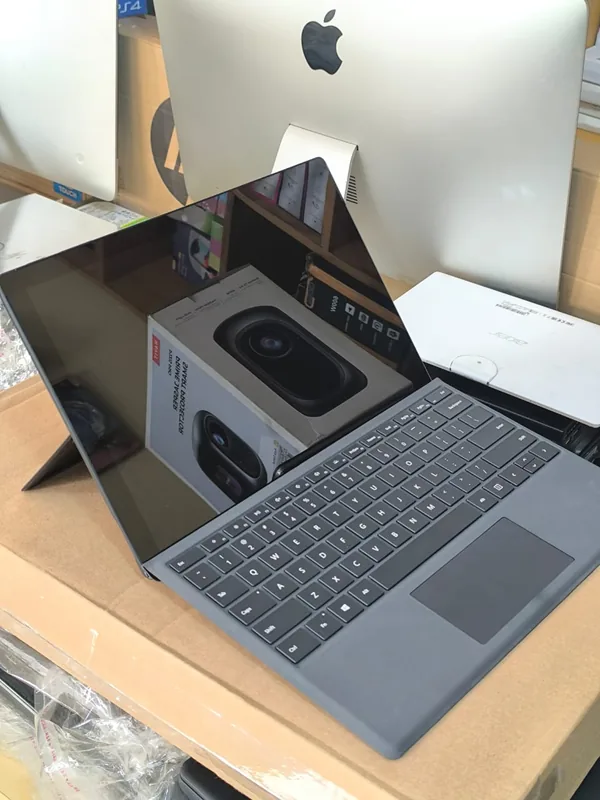 Microsoft Surface pro - Image 1